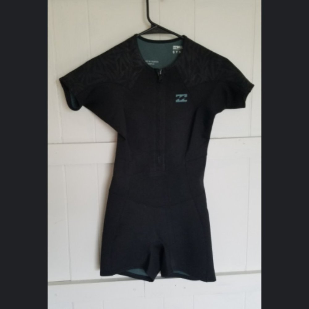 BILLABONG Synergy Chest-Zip Shortie Spring Wetsuit - Size 4